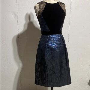 Carmen Marc Valvo Black and Blue Textured Midi Dress